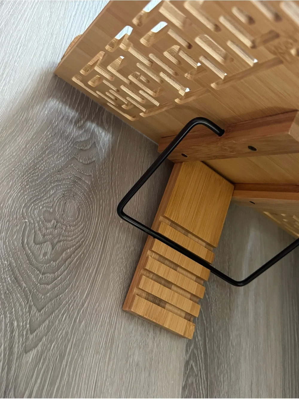 Tomyeus Bamboo Adjustable Cookbook Stand - Natural Bamboo